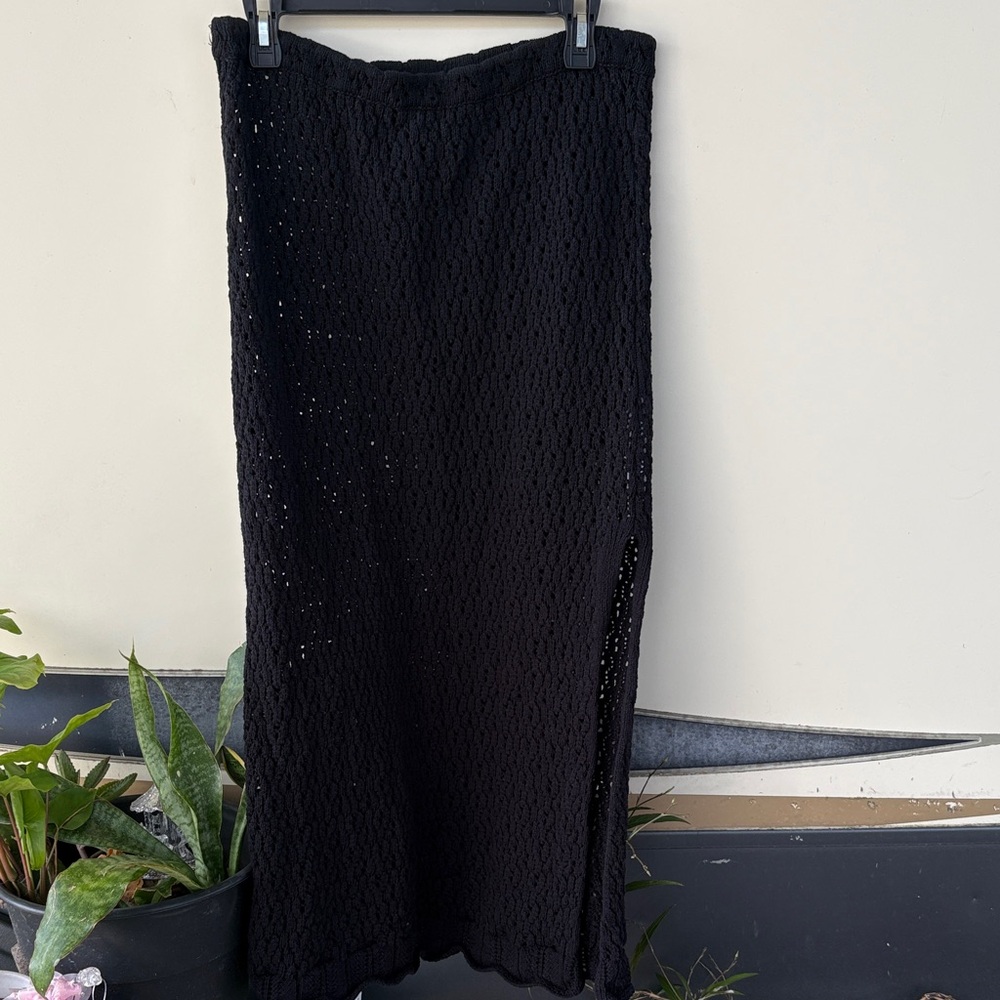Zara Black Textured Maxi Skirt